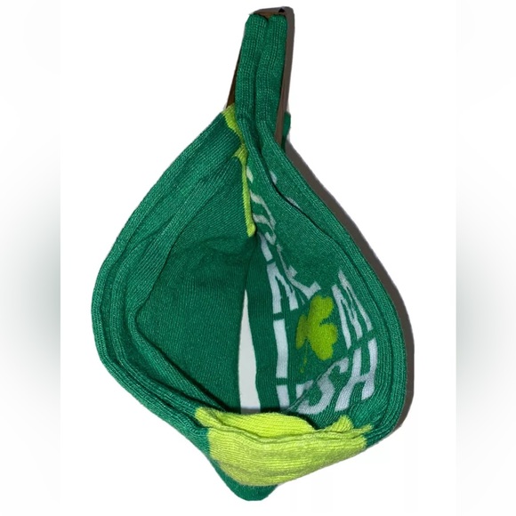 Kiss Me I’m Irish Crew Socks 1 Pair Men 6-12 Green White w Clover ☘️ Vintage Red - Picture 6 of 9